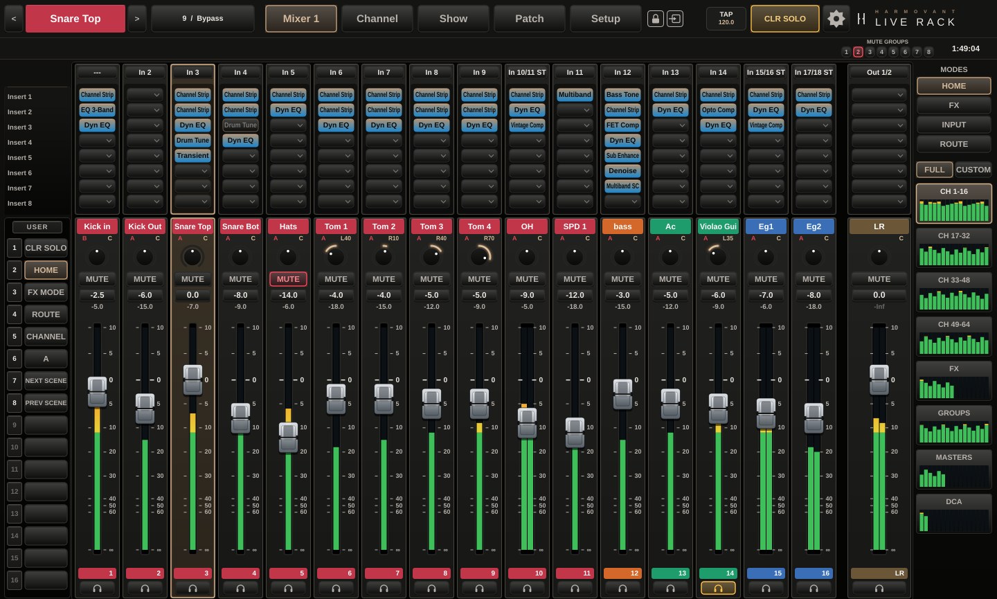 Tela do mixer do Live Rack com 16 canais, racks de plugins e faders